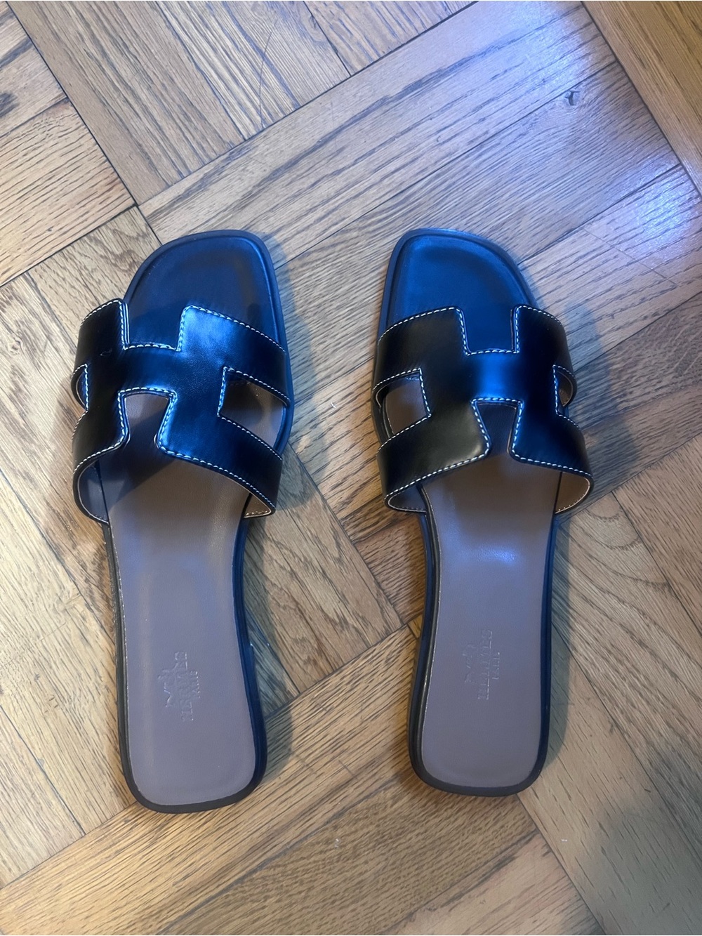 Black Leather Slide Sandals - Women